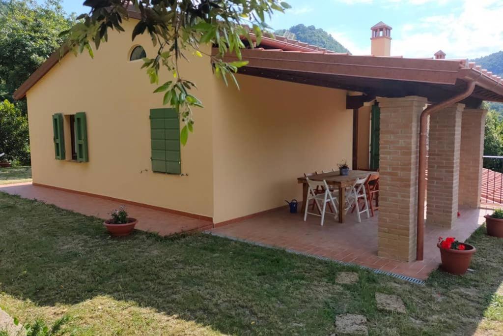 Villa Con Piscina 10 Posti Letto, L'Oliveta Di Rivalto Chianni Exterior photo