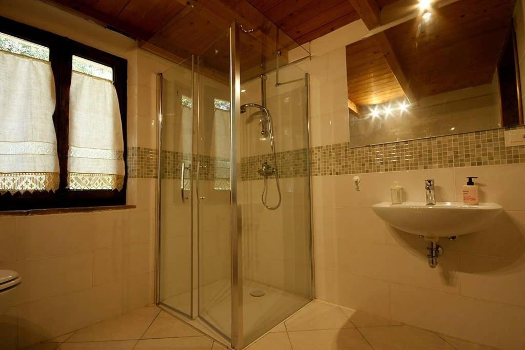 Villa Con Piscina 10 Posti Letto, L'Oliveta Di Rivalto Chianni Exterior photo